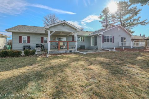 Tiny photo for 533 Bethany Road, Sycamore, IL 60178 (MLS # 12586174)