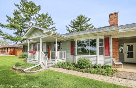 Tiny photo for 533 Bethany Road, Sycamore, IL 60178 (MLS # 12586174)