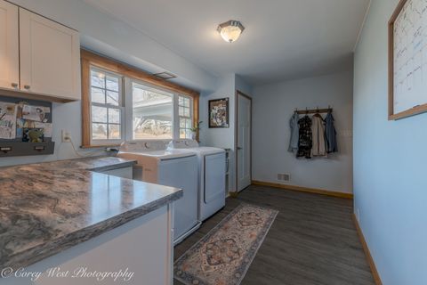 Tiny photo for 533 Bethany Road, Sycamore, IL 60178 (MLS # 12586174)