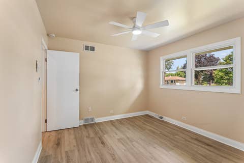 Tiny photo for 812 N Lincoln Street, Addison, IL 60101 (MLS # 12729366)