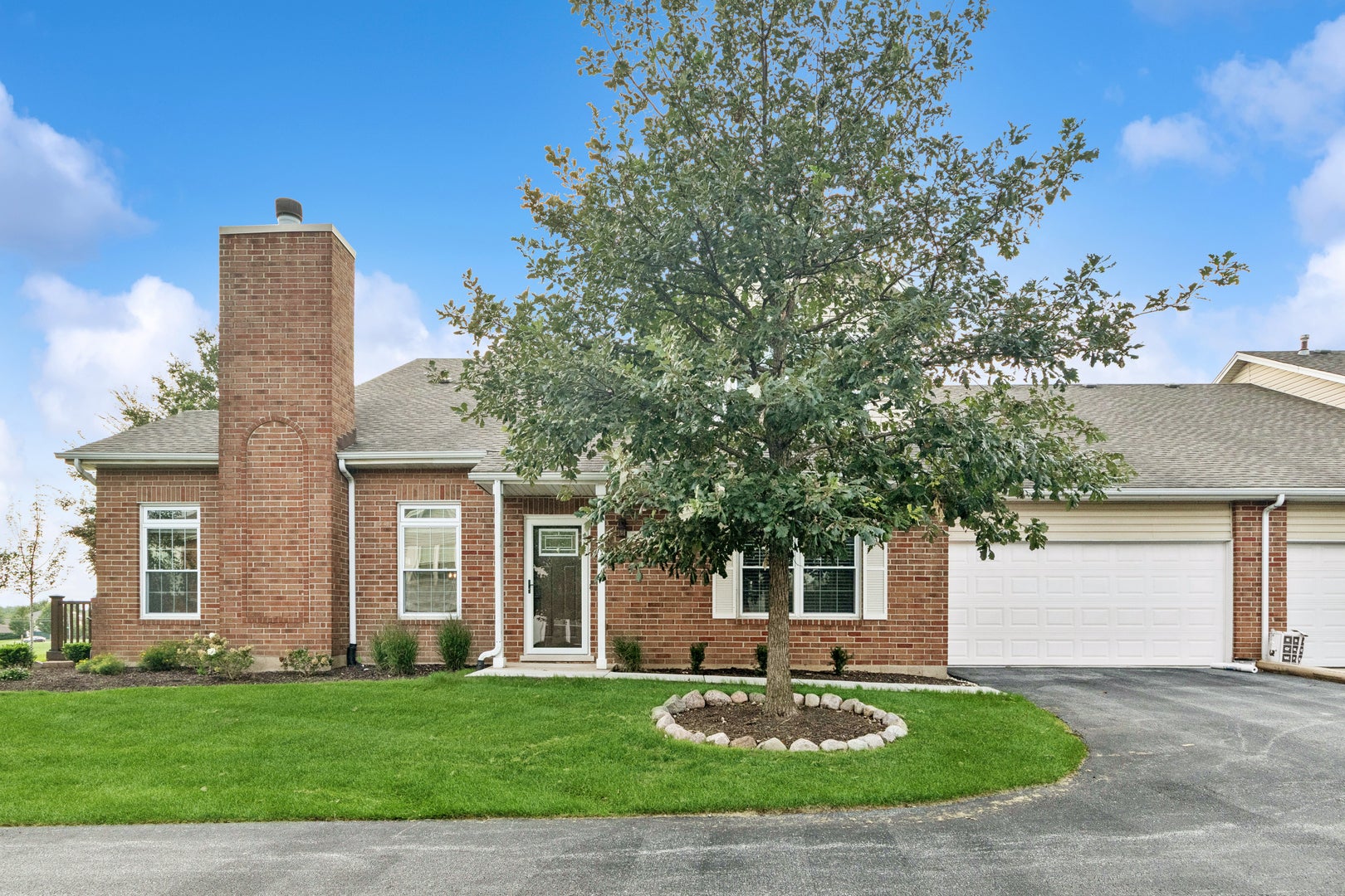 9765 Cambridge Circle