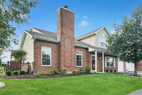Photo of 9765 Cambridge Circle, Mokena, IL 60448 (MLS # 12737670)