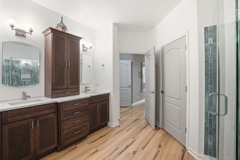 Tiny photo for 11636 Lake Shore Drive, Orland Park, IL 60467 (MLS # 12504469)