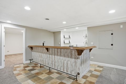 Tiny photo for 11636 Lake Shore Drive, Orland Park, IL 60467 (MLS # 12504469)