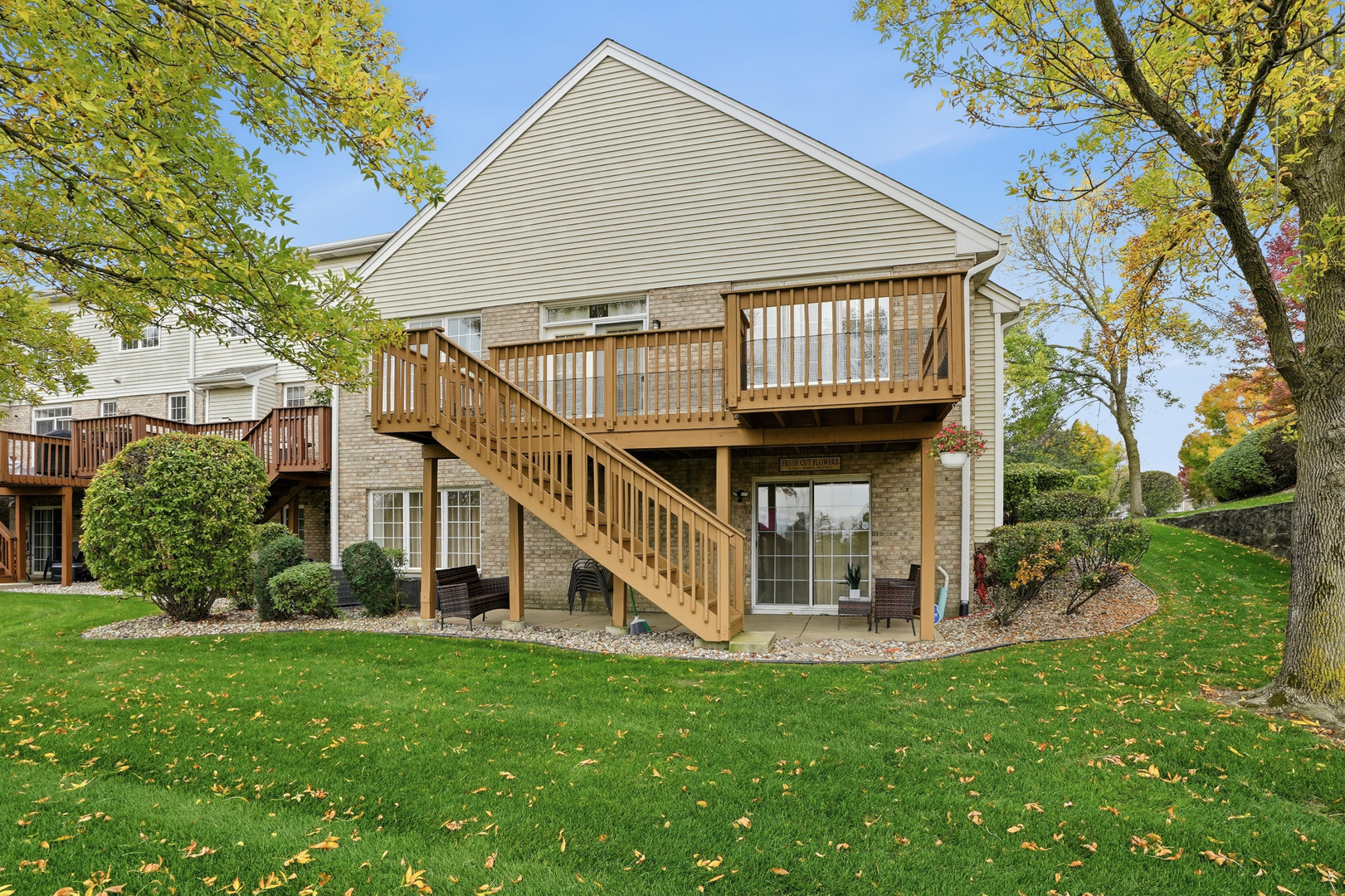 11636 Lake Shore Drive