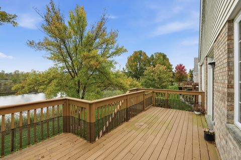 Tiny photo for 11636 Lake Shore Drive, Orland Park, IL 60467 (MLS # 12504469)