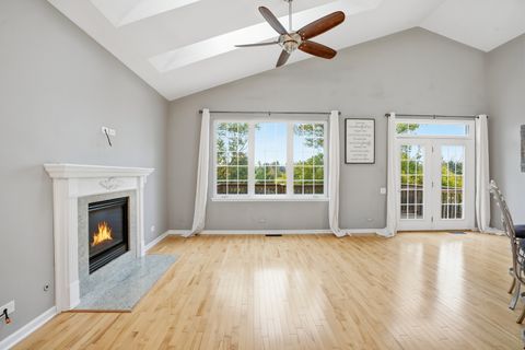 Tiny photo for 11636 Lake Shore Drive, Orland Park, IL 60467 (MLS # 12504469)