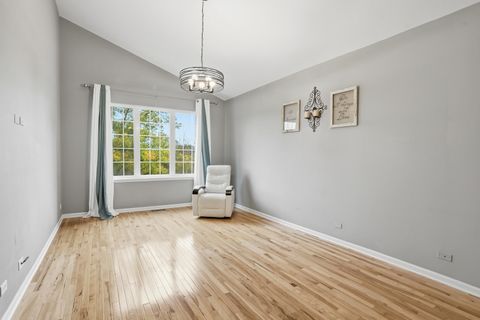 Tiny photo for 11636 Lake Shore Drive, Orland Park, IL 60467 (MLS # 12504469)