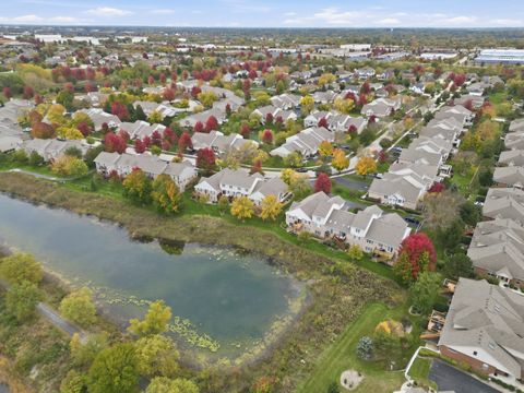 Tiny photo for 11636 Lake Shore Drive, Orland Park, IL 60467 (MLS # 12504469)