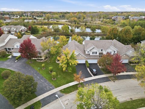 Tiny photo for 11636 Lake Shore Drive, Orland Park, IL 60467 (MLS # 12504469)