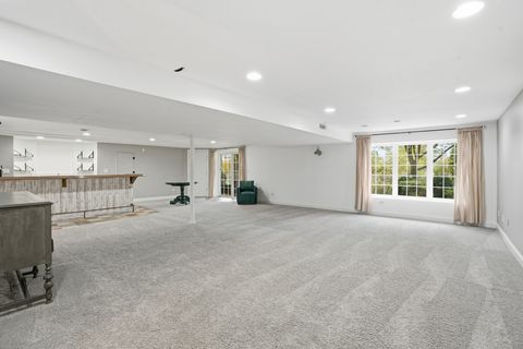 Tiny photo for 11636 Lake Shore Drive, Orland Park, IL 60467 (MLS # 12504469)