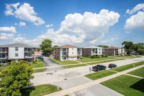 Tiny photo for 7345 W 85th Place #3A, Bridgeview, IL 60455 (MLS # 12519398)