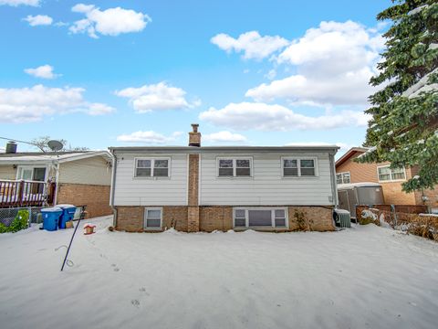 Tiny photo for 11811 S Tripp Avenue, Alsip, IL 60803 (MLS # 12529989)