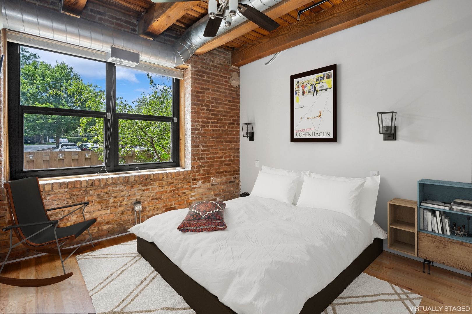 1735 W Diversey Parkway 102