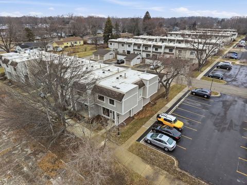 Tiny photo for 545 Pheasant Court #545, Grayslake, IL 60030 (MLS # 12584191)