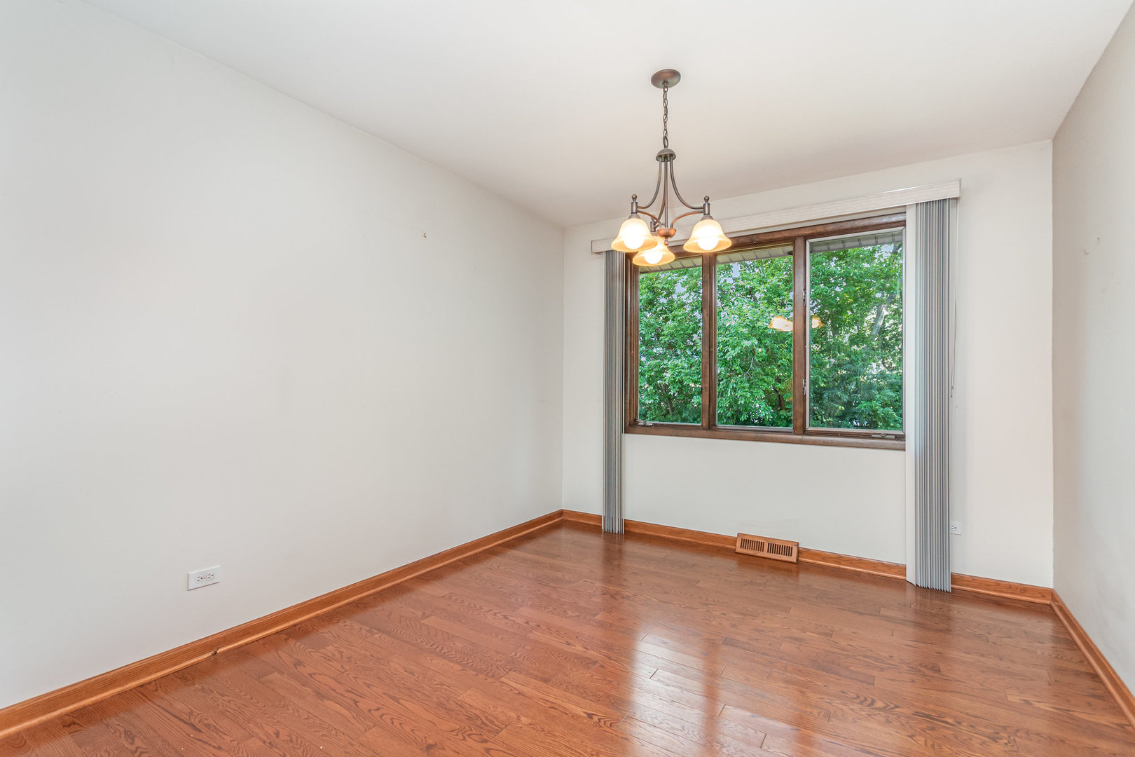 414 Hillview Court