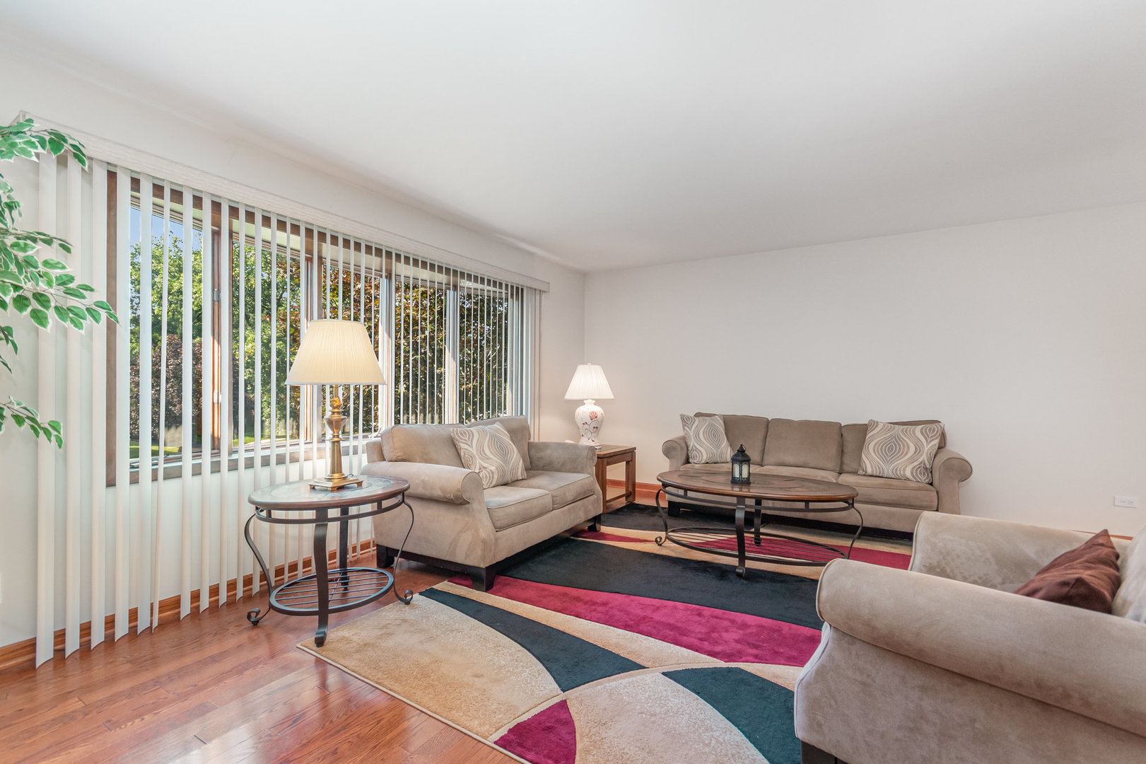 414 Hillview Court