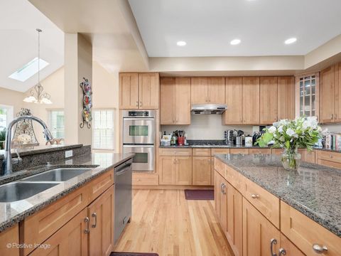 Tiny photo for 537 N Sycamore Lane, North Aurora, IL 60542 (MLS # 12692215)