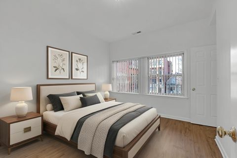 Tiny photo for 1951 W FOSTER Avenue #2ME, Chicago, IL 60640 (MLS # 12536920)