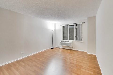 Tiny photo for 801 S Plymouth Court #711, Chicago, IL 60605 (MLS # 12512960)