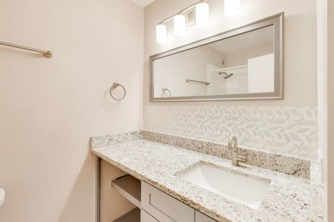 Tiny photo for 801 S Plymouth Court #711, Chicago, IL 60605 (MLS # 12512960)