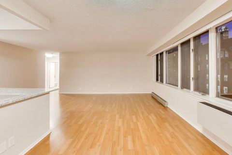 Tiny photo for 801 S Plymouth Court #711, Chicago, IL 60605 (MLS # 12512960)
