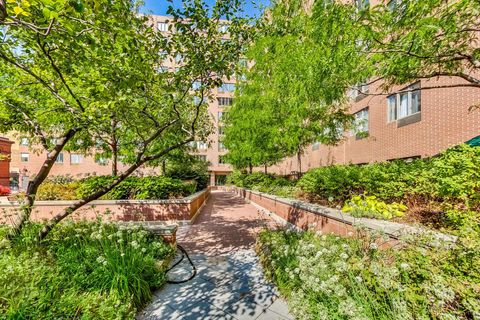 Tiny photo for 801 S Plymouth Court #711, Chicago, IL 60605 (MLS # 12512960)