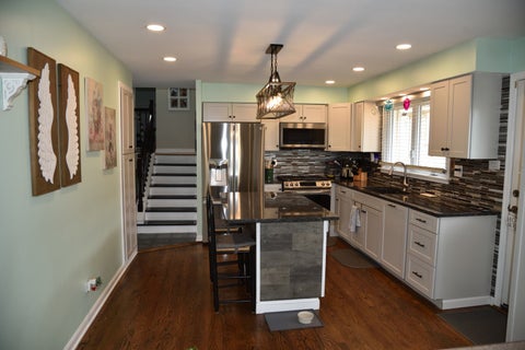 Tiny photo for 10501 S 81st Avenue, Palos Hills, IL 60465 (MLS # 12684040)