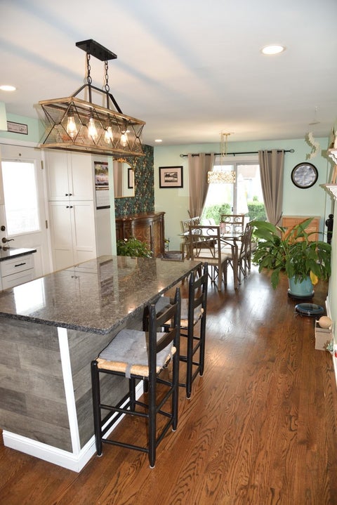 Tiny photo for 10501 S 81st Avenue, Palos Hills, IL 60465 (MLS # 12684040)
