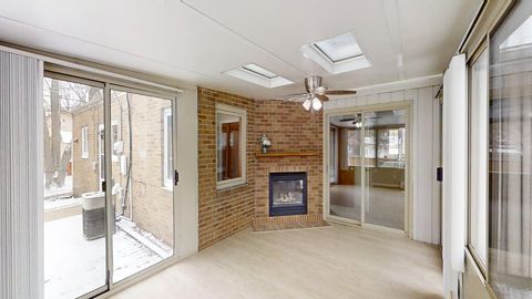 Tiny photo for 1606 W Union Street, Champaign, IL 61821 (MLS # 12588392)