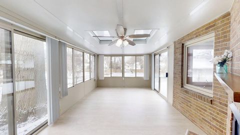 Tiny photo for 1606 W Union Street, Champaign, IL 61821 (MLS # 12588392)