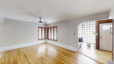 Tiny photo for 1606 W Union Street, Champaign, IL 61821 (MLS # 12588392)