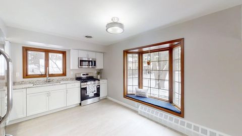 Tiny photo for 1606 W Union Street, Champaign, IL 61821 (MLS # 12588392)