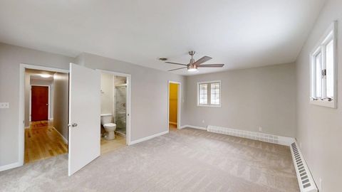 Tiny photo for 1606 W Union Street, Champaign, IL 61821 (MLS # 12588392)