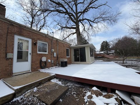 Tiny photo for 1606 W Union Street, Champaign, IL 61821 (MLS # 12588392)