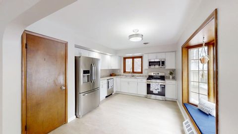 Tiny photo for 1606 W Union Street, Champaign, IL 61821 (MLS # 12588392)