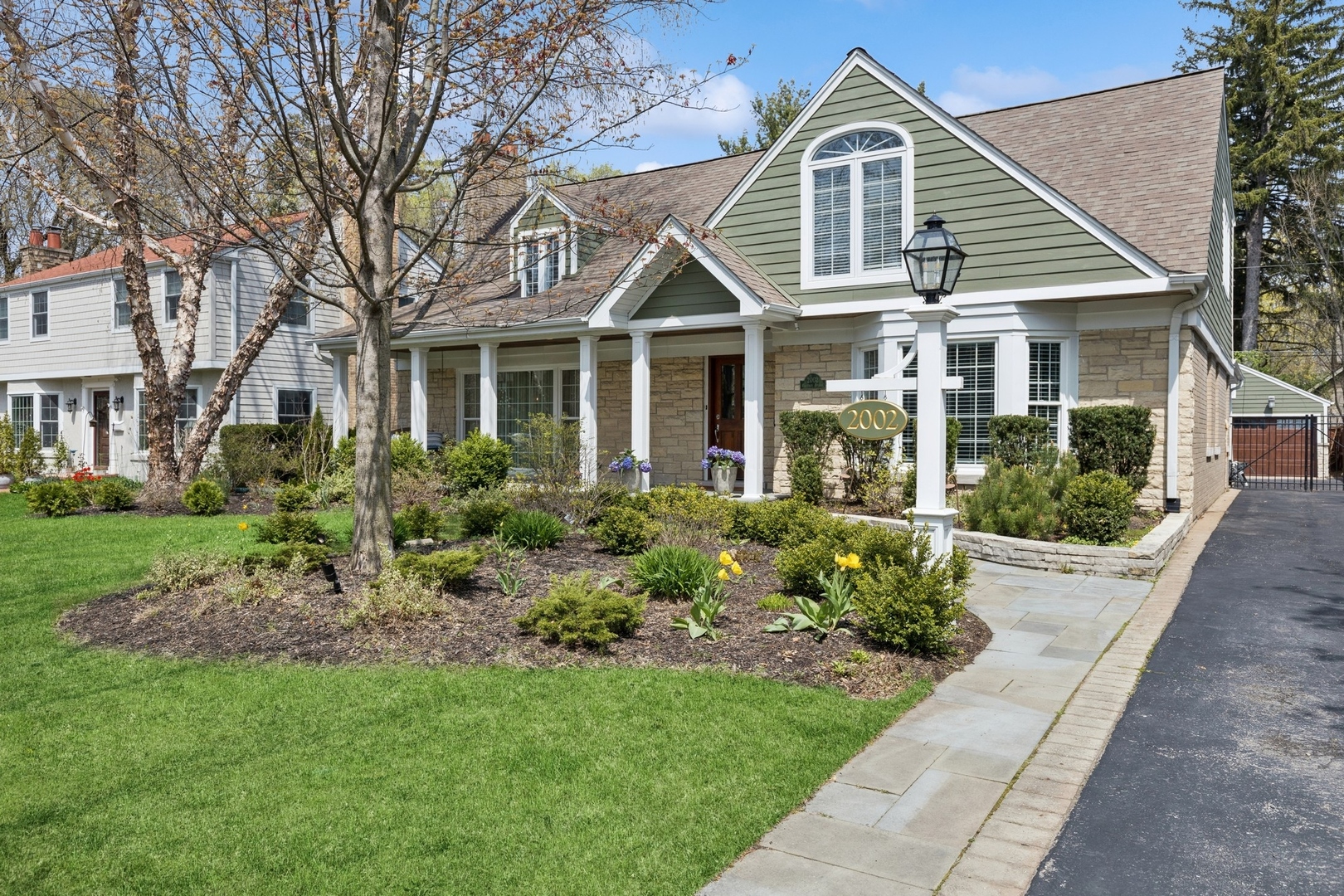2002 Chestnut Avenue