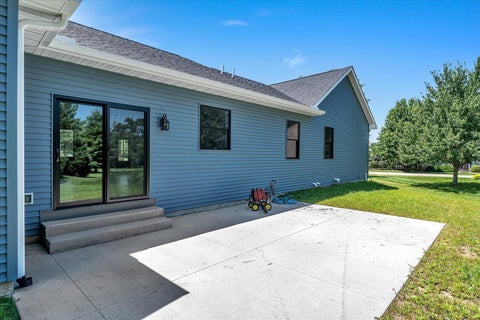 Tiny photo for 3813 Savanna Circle W, Milan, IL 61264 (MLS # 12704830)