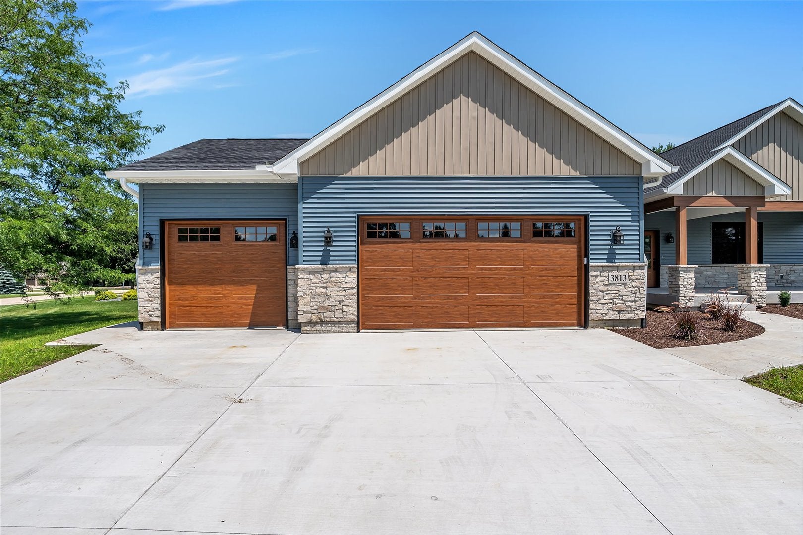 3813 Savanna Circle W