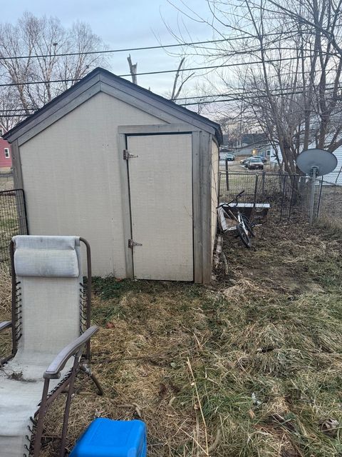 Tiny photo for 2218 W Tripp Avenue, Peoria, IL 61604 (MLS # 12559925)