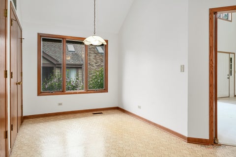 Tiny photo for 1902 Forest Creek Lane #1902, Libertyville, IL 60048 (MLS # 12710891)