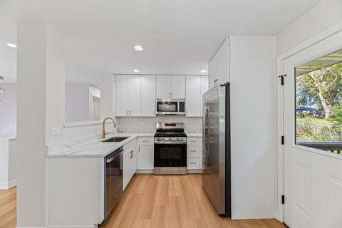 Tiny photo for 1404 Eastwood Lane, McHenry, IL 60051 (MLS # 12780581)