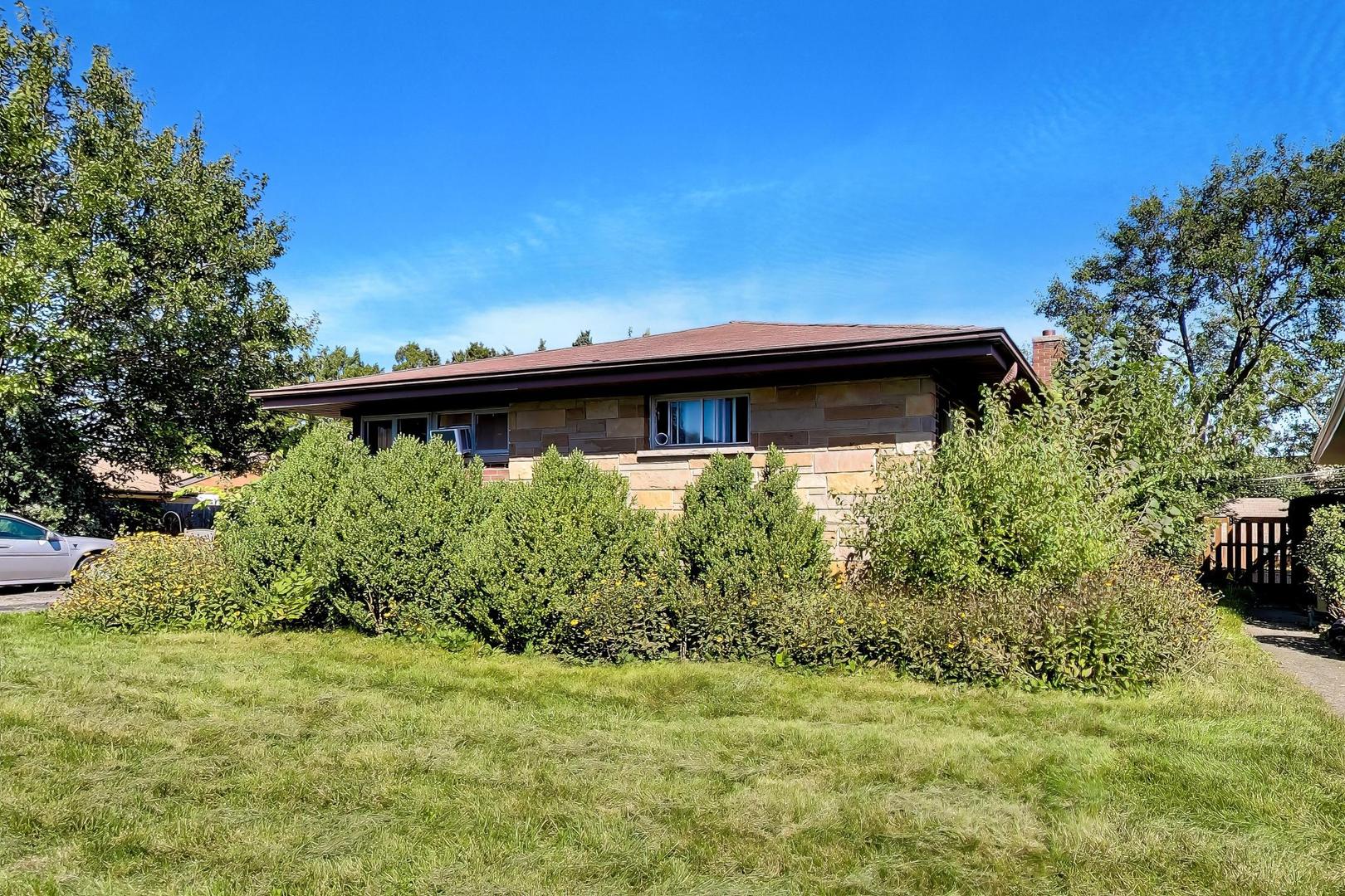 354 E Huntington Lane