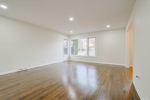 Tiny photo for 7501 East Prairie Road, Skokie, IL 60076 (MLS # 12575108)