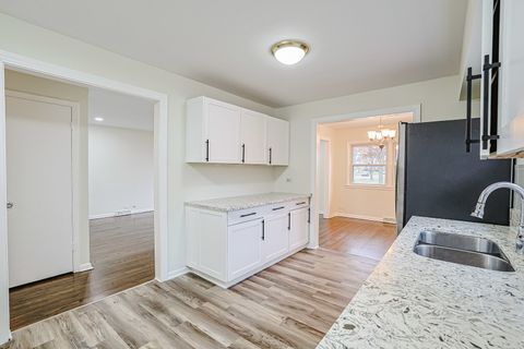 Tiny photo for 7501 East Prairie Road, Skokie, IL 60076 (MLS # 12575108)