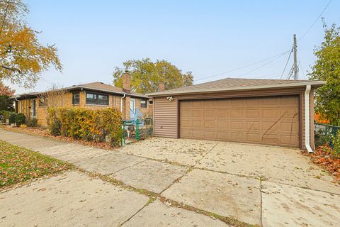 Tiny photo for 7501 East Prairie Road, Skokie, IL 60076 (MLS # 12575108)