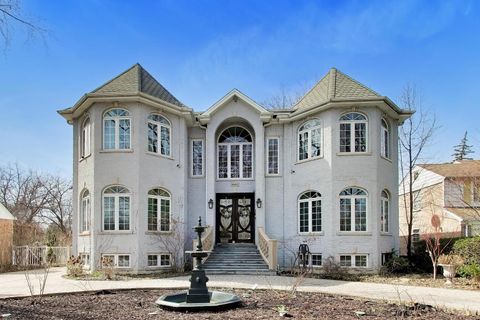 Photo of 6642 N Kilbourn Avenue, Lincolnwood, IL 60712 (MLS # 12571413)