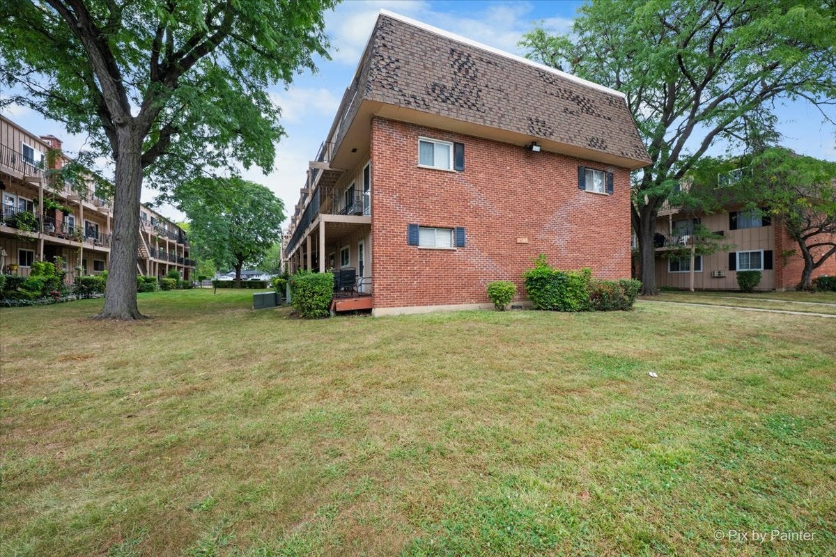 2508 Algonquin Road 2