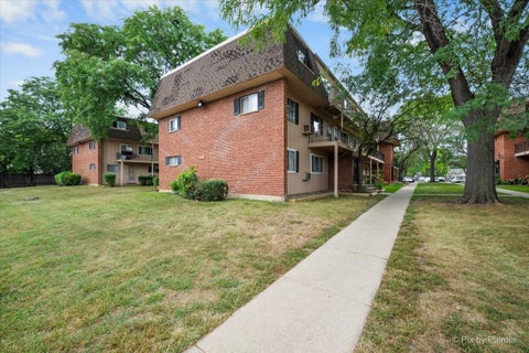 Tiny photo for 2508 Algonquin Road #2, Rolling Meadows, IL 60008 (MLS # 12753760)