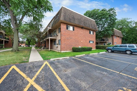 Tiny photo for 2508 Algonquin Road #2, Rolling Meadows, IL 60008 (MLS # 12753760)